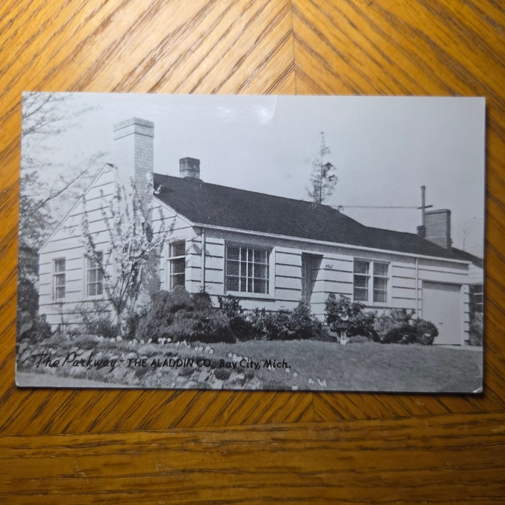 Vintage The Parkway The Aladdin Co Bay City Mich Postcard